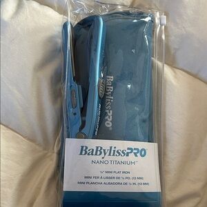 BaBylissPRO Nano Titanium Mini Flat Iron Brand new
